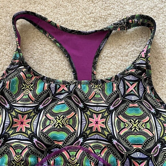 Victoria’s Secret VSX Sport Magenta Sports Bra Sz M Lightly Lined Racerback - Picture 4 of 9